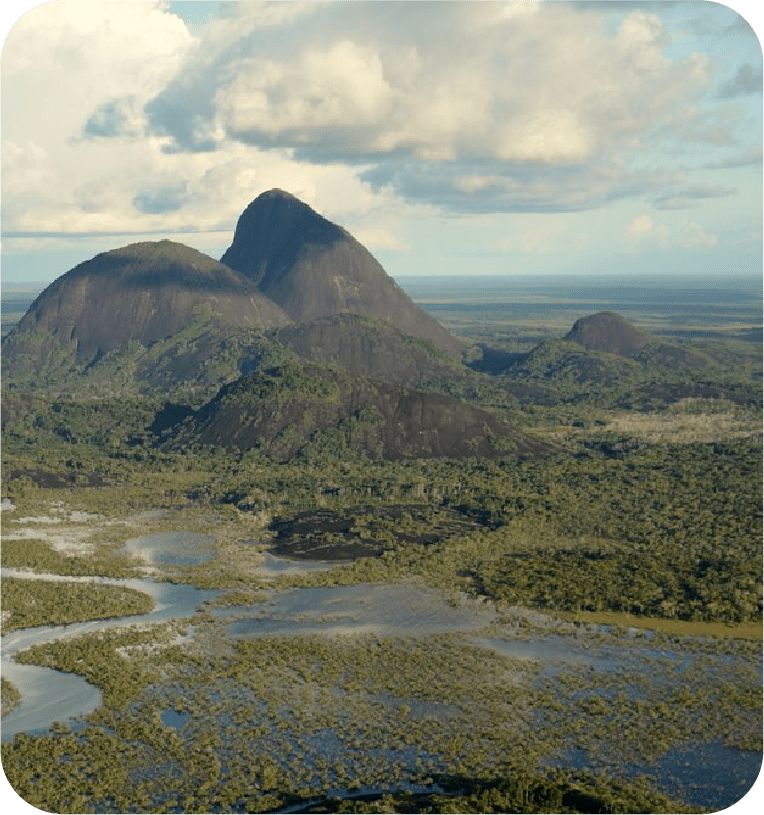 Paisaje de los cerros de Guainía